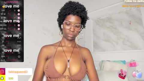 Snapshot of tahira_21 chatting on February 22, 5:02 am Tahira online show from February 22, 5:02 am