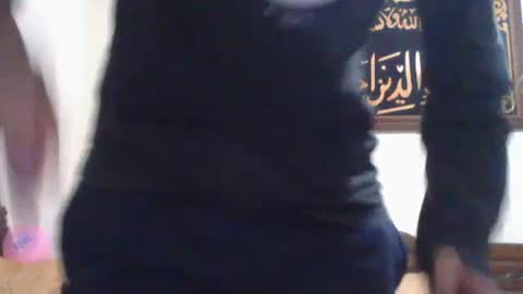 tahtouhafakroune12 online show from January 5, 5:41 pm