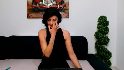 Taissa1 online show from September 29, 9:30 pm