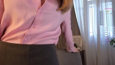 Snapshot of taitatkins chatting on January 29, 11:30 am Emily online show from January 29, 11:30 am