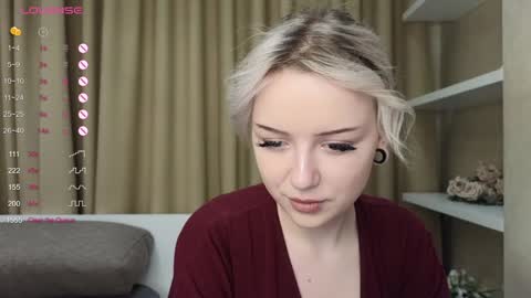 Snapshot of taitatkins chatting on February 7, 5:51 pm Emily online show from February 7, 5:51 pm