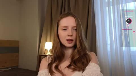 Snapshot of taitatkins chatting on March 4, 8:24 am Emily online show from March 4, 8:24 am