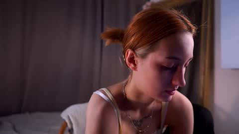 im Lally online show from December 14, 3:01 am