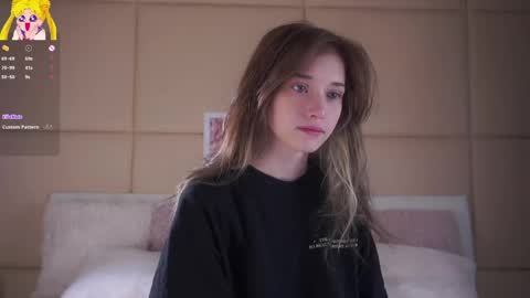 Mia online show from May 24, 1:21 am