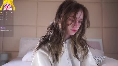 Mia online show from May 26, 1:56 am