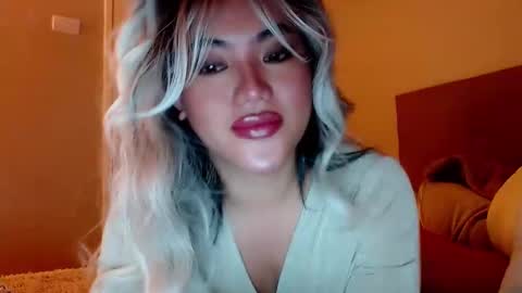 Lena online show from December 2, 4:42 pm