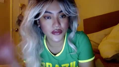 Lena online show from December 4, 3:54 pm