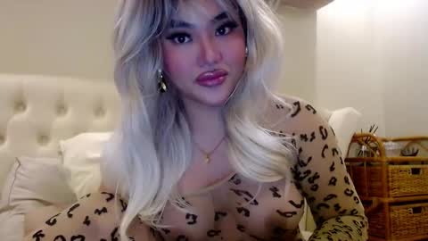 Lena online show from February 18, 2:49 pm