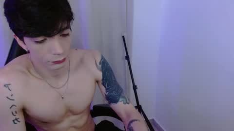 Snapshot of takeru___ chatting on November 1, 5:48 pm takeru___ online show from November 1, 5:48 pm