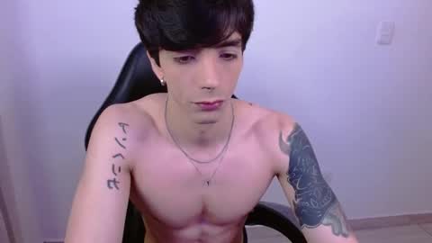 Snapshot of takeru___ chatting on November 27, 5:20 am takeru___ online show from November 27, 5:20 am