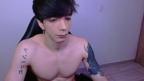 Snapshot of takeru___ chatting on December 1, 6:07 am takeru___ online show from December 1, 6:07 am