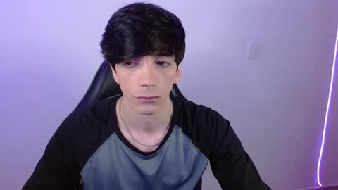 Snapshot of takeru___ chatting on January 6, 3:43 am takeru___ online show from January 6, 3:43 am