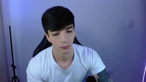 Snapshot of takeru___ chatting on February 16, 4:14 pm takeru___ online show from February 16, 4:14 pm