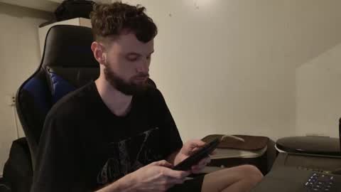 Snapshot of talenjames13 chatting on November 8, 7:23 pm TalenJames13 online show from November 8, 7:23 pm