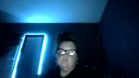 Snapshot of talesfromthecells25 chatting on February 17, 11:22 pm talesfromthecells25 online show from February 17, 11:22 pm