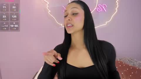 Snapshot of talianahernandez chatting on July 14, 4:23 pm talianahernandez online show from July 14, 4:23 pm