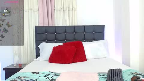 taliana  modelo independiente online show from November 12, 1:39 am