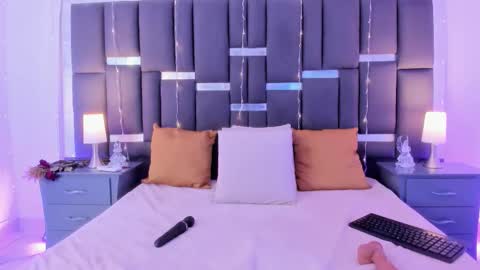 tali  online show from February 9, 11:09 pm