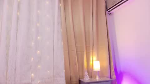 tali  online show from June 28, 1:06 pm