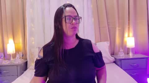 tali  online show from July 10, 5:37 pm