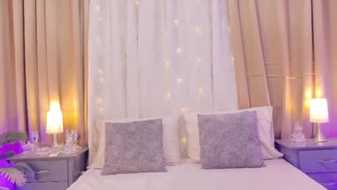 tali  online show from July 11, 3:59 pm