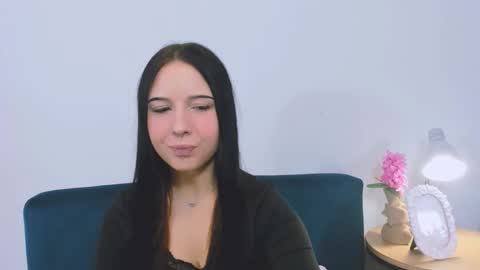 taliasensitive online show from December 1, 4:12 pm