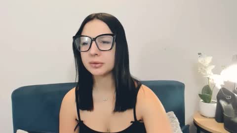 Snapshot of taliasensitive chatting on February 13, 6:42 am taliasensitive online show from February 13, 6:42 am