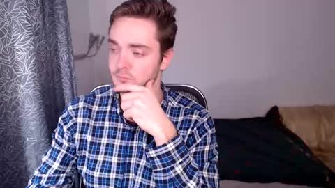 Snapshot of tall_sam chatting on February 24, 6:26 pm tall_sam online show from February 24, 6:26 pm