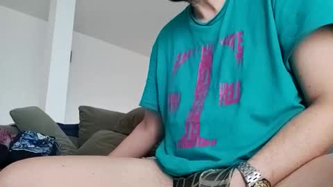 Aligator online show from December 3, 12:03 pm