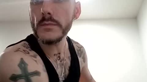 Tallcleancuthung online show from April 5, 7:05 am