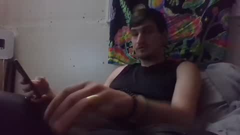 tallerandhandsomer online show from November 18, 12:09 pm