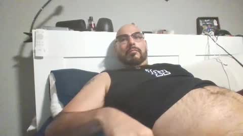 Snapshot of talllatino310 chatting on October 8, 5:38 am talllatino310 online show from October 8, 5:38 am