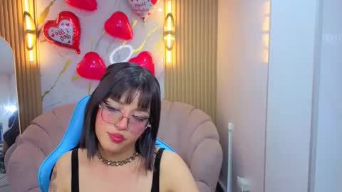 Snapshot of tamako_kitty_b chatting on February 12, 3:23 am tamako_kitty_b online show from February 12, 3:23 am