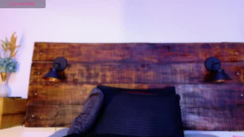    online show from April 18, 10:08 am