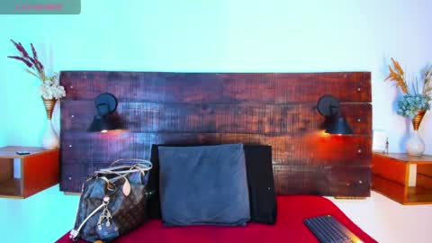 Snapshot of tamara_sanz1 chatting on May 15, 10:55 am online show from May 15, 10:55 am