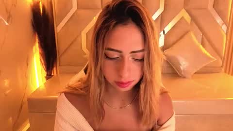 Tamara  online show from January 7, 1:02 pm