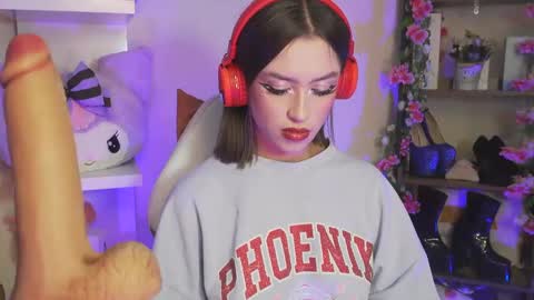 Cami 3 online show from December 20, 9:32 am