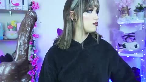 Cami 3 online show from February 11, 12:28 am