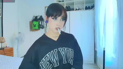 Snapshot of tamaracampell chatting on April 21, 2:34 pm Cami 3 online show from April 21, 2:34 pm