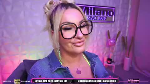 Snapshot of tamaramilano chatting on March 12, 8:53 am TamaraMilano online show from March 12, 8:53 am