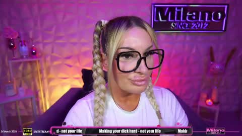 Snapshot of tamaramilano chatting on March 24, 8:52 am TamaraMilano online show from March 24, 8:52 am