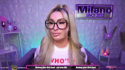 Snapshot of tamaramilano chatting on April 1, 8:15 am TamaraMilano online show from April 1, 8:15 am