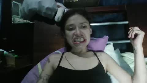 Snapshot of tamaranauthyy chatting on April 22, 10:22 pm tamaranauthyy online show from April 22, 10:22 pm