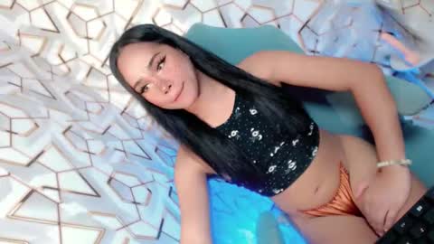 Snapshot of tamera_cummer0969 chatting on May 7, 7:36 am tamera_cummer0969 online show from May 7, 7:36 am