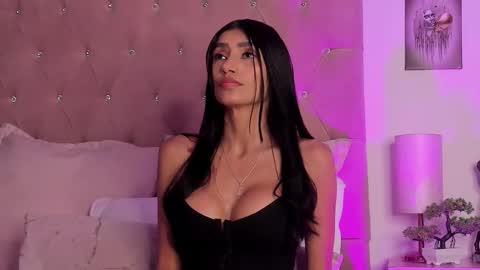 Snapshot of tami_04 chatting on December 16, 11:21 pm Im Tami online show from December 16, 11:21 pm