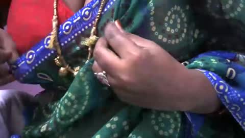 Snapshot of tamil_rathi chatting on November 7, 6:19 pm tamil_rathi online show from November 7, 6:19 pm