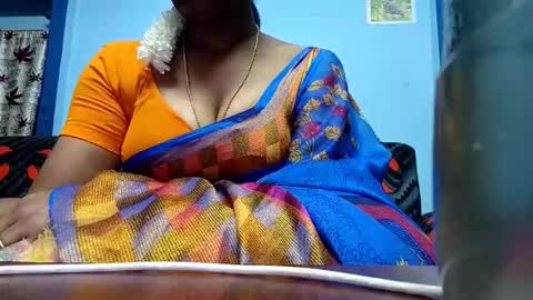 Snapshot of tamilmadhi520 chatting on January 12, 5:51 pm tamilmadhi520 online show from January 12, 5:51 pm