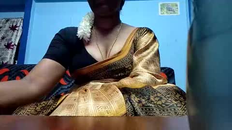 Snapshot of tamilmadhi520 chatting on February 9, 5:50 pm tamilmadhi520 online show from February 9, 5:50 pm