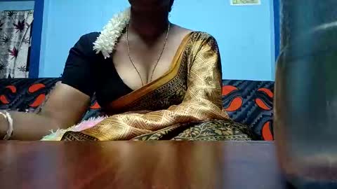 Snapshot of tamilmadhi520 chatting on February 24, 6:06 pm tamilmadhi520 online show from February 24, 6:06 pm