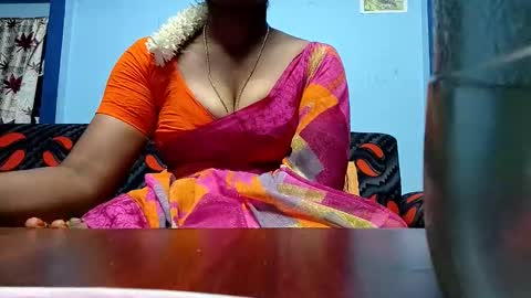 Snapshot of tamilmadhi520 chatting on March 1, 5:37 pm tamilmadhi520 online show from March 1, 5:37 pm